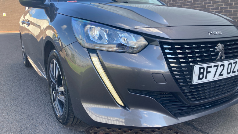 Peugeot 208 1.2 PureTech 100 Allure Premium + 5dr Petrol Hatchback